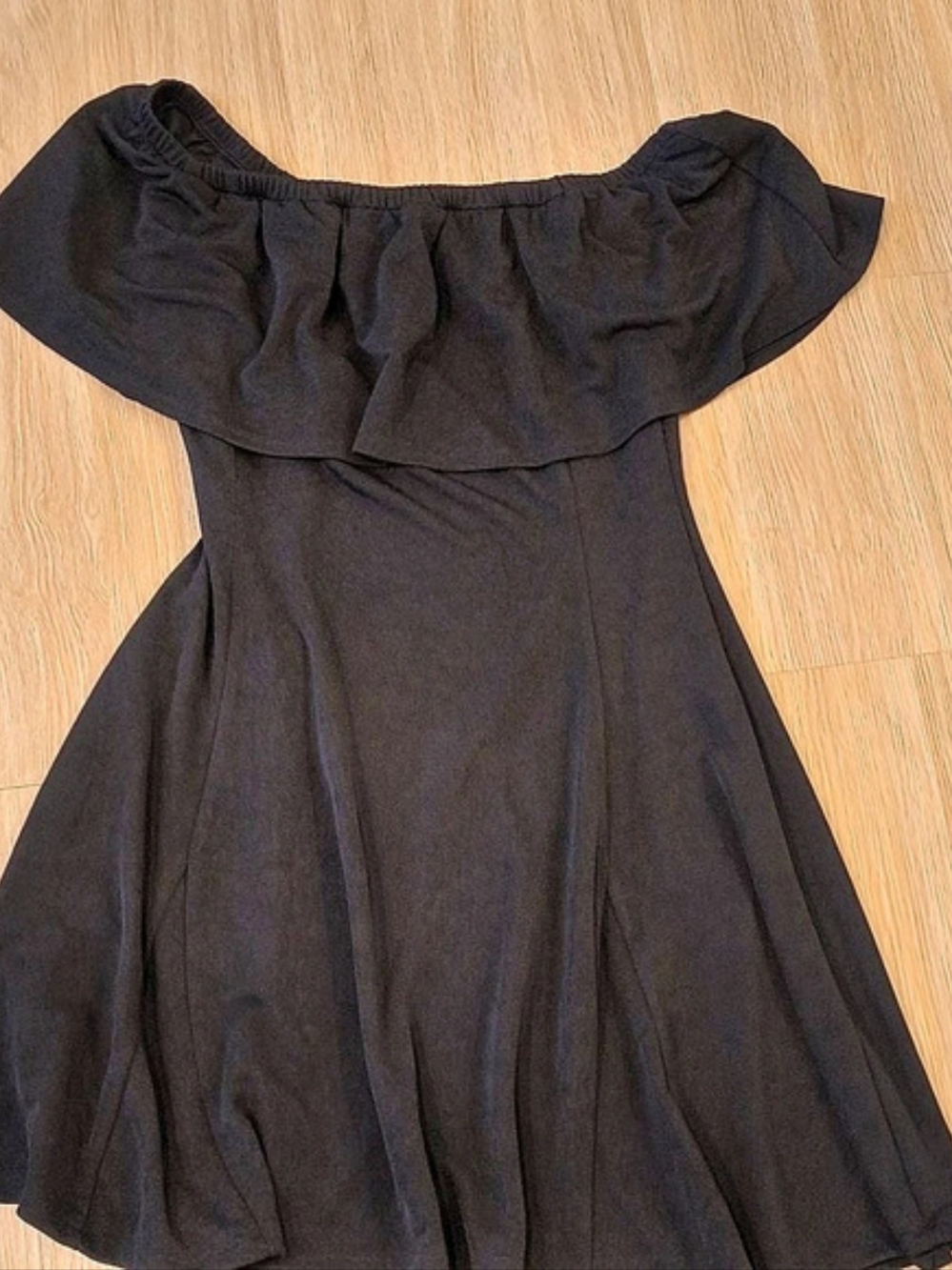 SaaC Minzah Off-Shoulder Ruffle Mini Dress in Black Like New